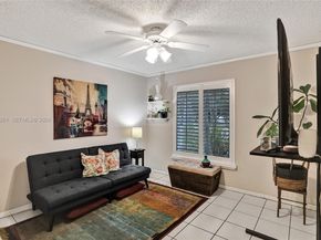 13621 SW 18th St, Miramar FL 33027