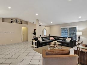 13621 SW 18th St, Miramar FL 33027