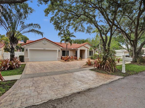 13621 SW 18th St, Miramar FL 33027