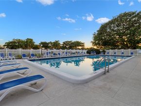 5239 NW 3rd Ave, Deerfield Beach FL 33064