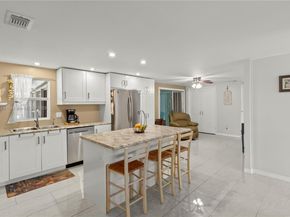 5239 NW 3rd Ave, Deerfield Beach FL 33064