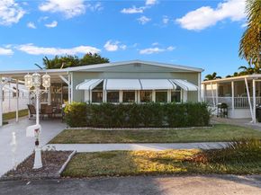 5239 NW 3rd Ave, Deerfield Beach FL 33064