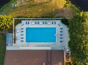 5239 NW 3rd Ave, Deerfield Beach FL 33064