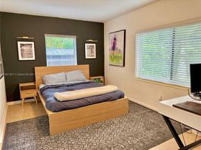 125 NE 150th St, Miami FL 33161