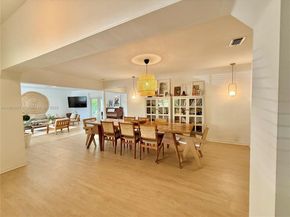 125 NE 150th St, Miami FL 33161