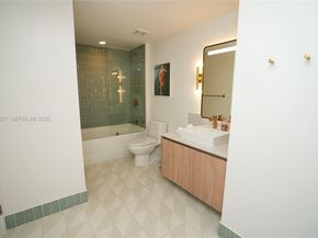 159 NE 6th St 2711, Miami FL 33132