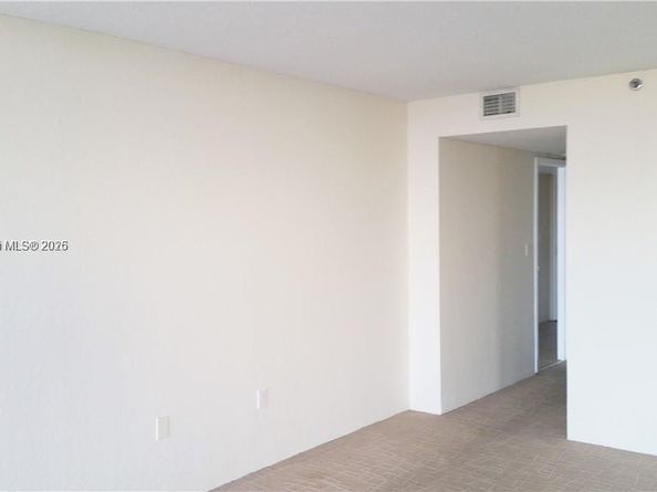 Undisclosed Address #A11909883, Miami FL 33132