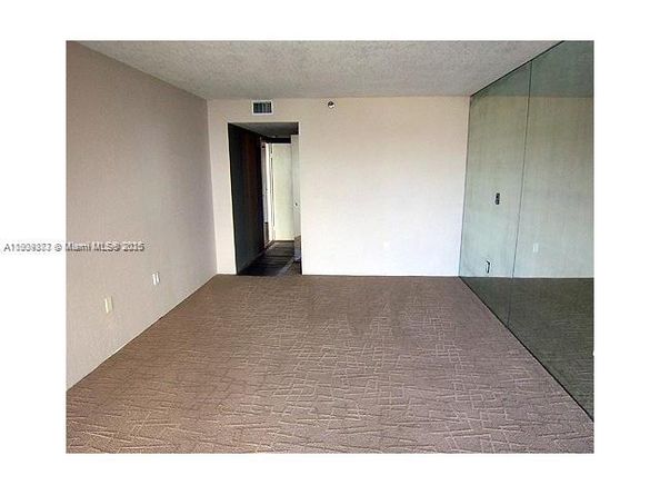 Undisclosed Address #A11909883, Miami FL 33132