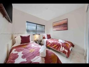 615 NW 10th Ter 1, Fort Lauderdale FL 33311