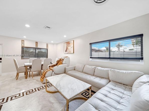 615 NW 10th Ter 1, Fort Lauderdale FL 33311