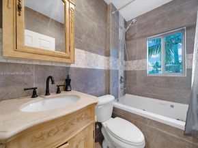 615 NW 10th Ter 1, Fort Lauderdale FL 33311