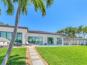 21100 NE 25th Ct, Miami FL 33180