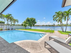 21100 NE 25th Ct, Miami FL 33180