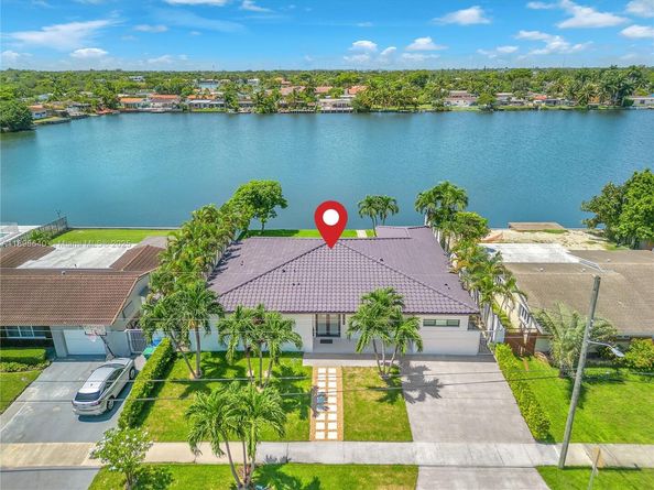 21100 NE 25th Ct, Miami FL 33180