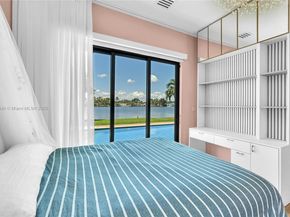 21100 NE 25th Ct, Miami FL 33180