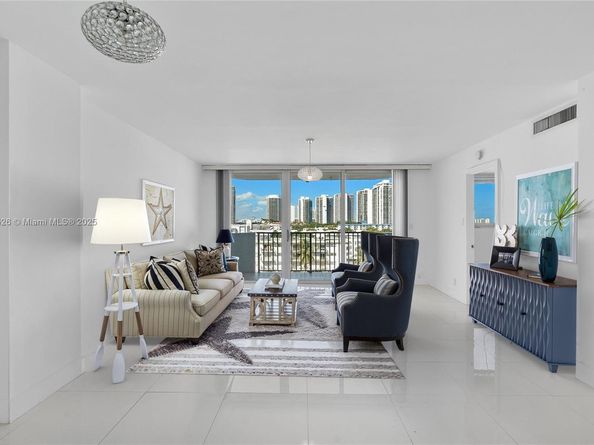 3703 NE 166th St 808, North Miami Beach FL 33160