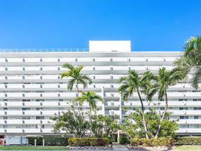 3703 NE 166th St 808, North Miami Beach FL 33160