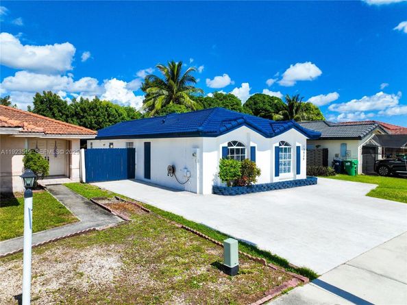 13829 SW 157th Ter, Miami FL 33177
