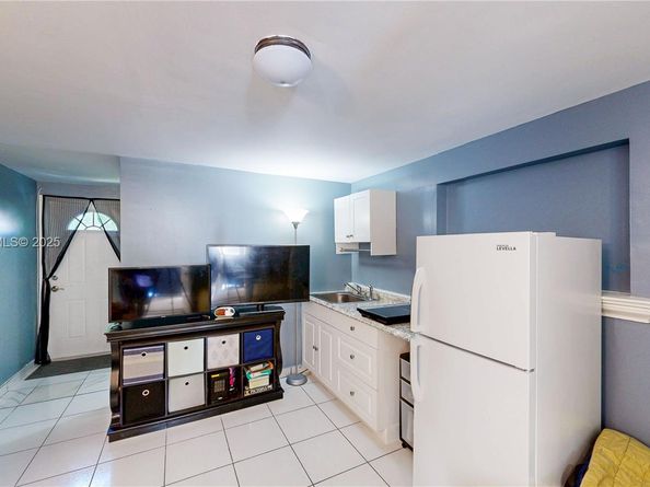 13829 SW 157th Ter, Miami FL 33177