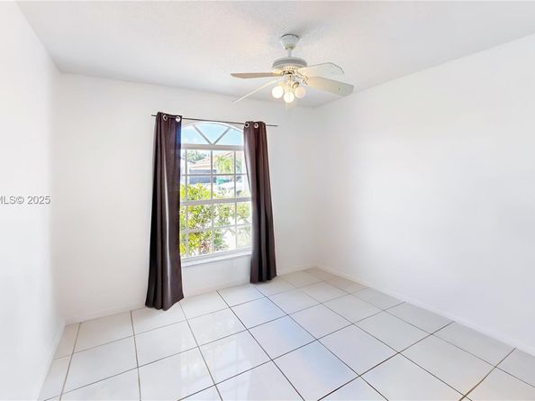 13829 SW 157th Ter, Miami FL 33177