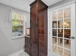 2841 Somerset Dr 106, Lauderdale Lakes FL 33311