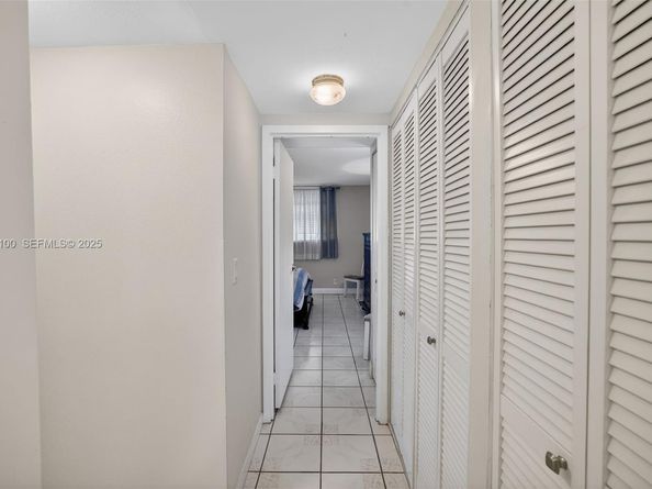 2841 Somerset Dr 106, Lauderdale Lakes FL 33311