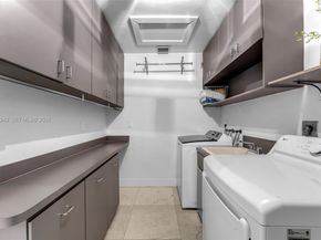 8967 SW 117th St, Miami FL 33176