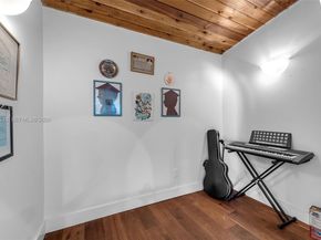 8967 SW 117th St, Miami FL 33176