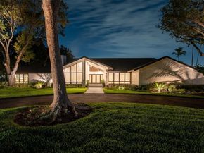 8967 SW 117th St, Miami FL 33176