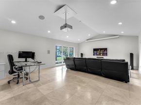 8967 SW 117th St, Miami FL 33176