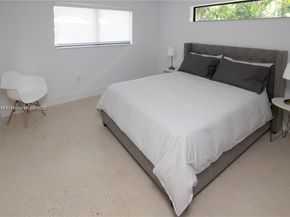 77 NE 43rd St, Miami FL 33137