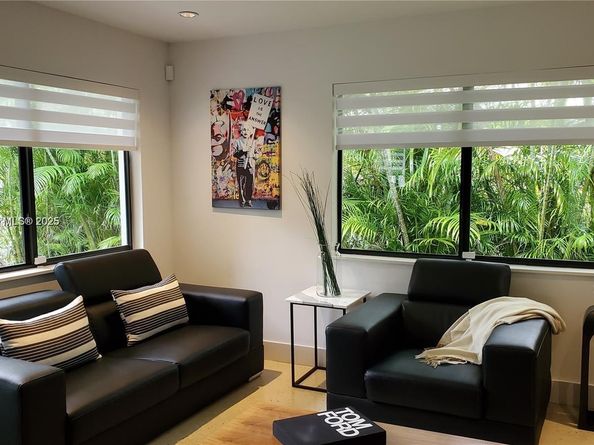 77 NE 43rd St, Miami FL 33137