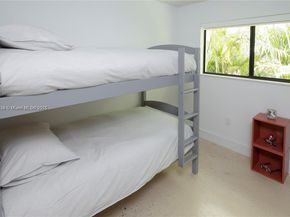 77 NE 43rd St, Miami FL 33137