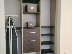 77 NE 43rd St, Miami FL 33137
