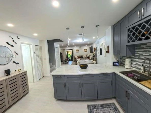 9441 NW 15th St 232, Pembroke Pines FL 33024
