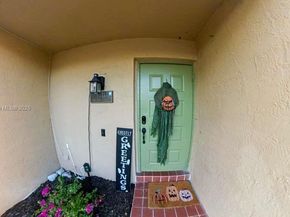9441 NW 15th St 232, Pembroke Pines FL 33024