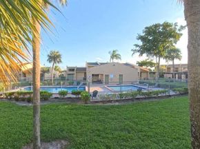 9441 NW 15th St 232, Pembroke Pines FL 33024
