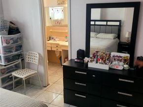 975 NE 135th St, North Miami FL 33161