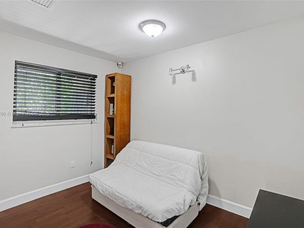 3443 NE 166th St, North Miami Beach FL 33160