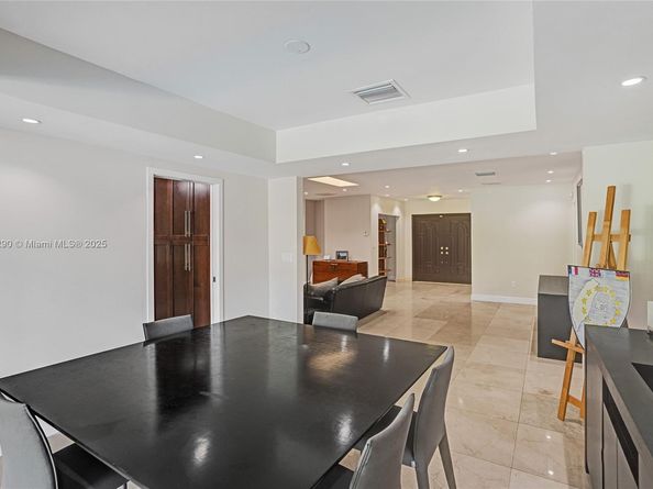 3443 NE 166th St, North Miami Beach FL 33160