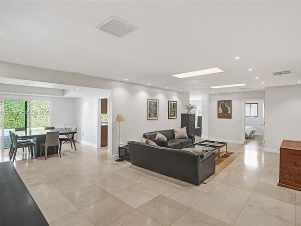 3443 NE 166th St, North Miami Beach FL 33160