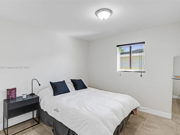 3443 NE 166th St, North Miami Beach FL 33160