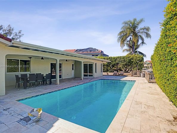 3443 NE 166th St, North Miami Beach FL 33160