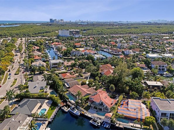 3443 NE 166th St, North Miami Beach FL 33160