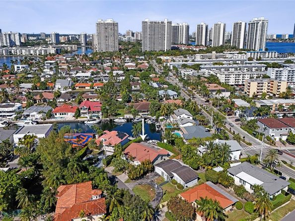 3443 NE 166th St, North Miami Beach FL 33160