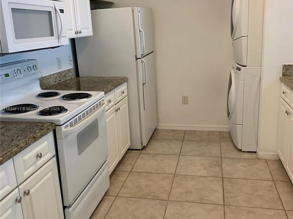1209 Main St 215, Jupiter FL 33458