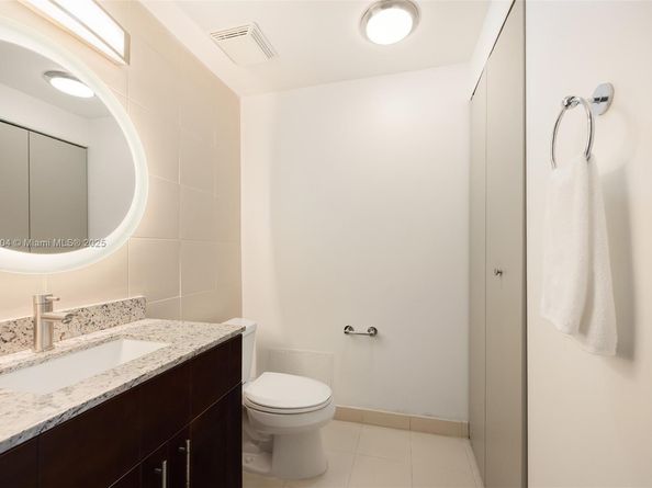 2889 Mcfarlane Rd 1014, Coconut Grove FL 33133