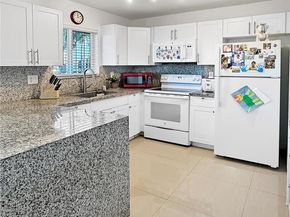 945 NE 34th Ave 204, Homestead FL 33033