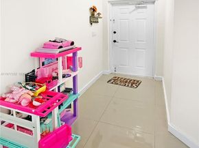 945 NE 34th Ave 204, Homestead FL 33033