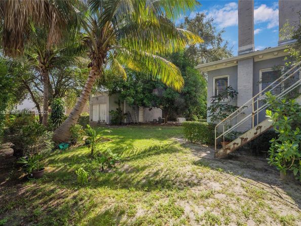 405 SW 11th Ave, Miami FL 33130